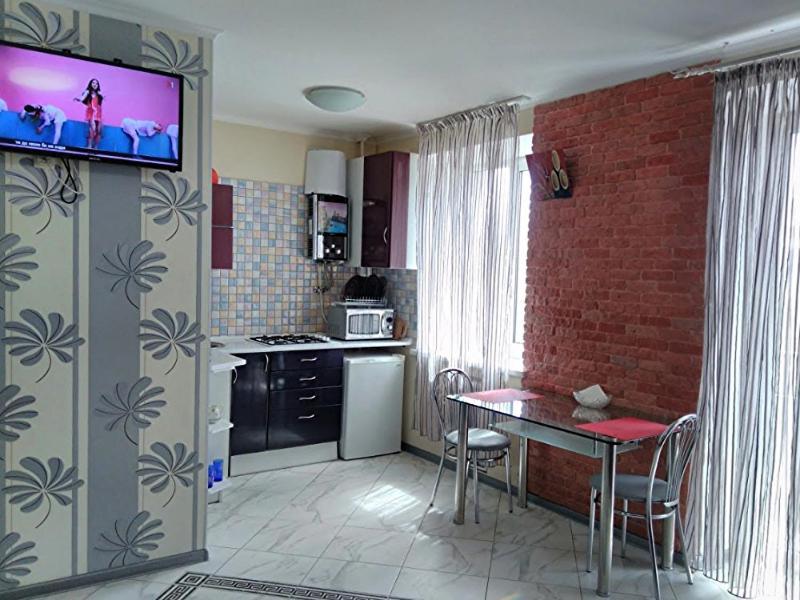 Apartment On 8 Marta Nikolayev Bagian luar foto